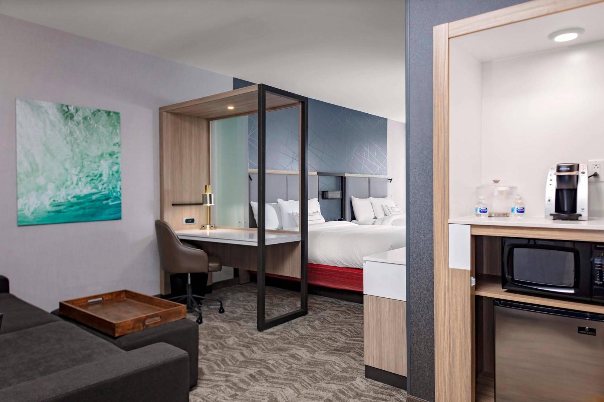 Springhill Suites By Marriott Kansas City Plaza Екстериор снимка