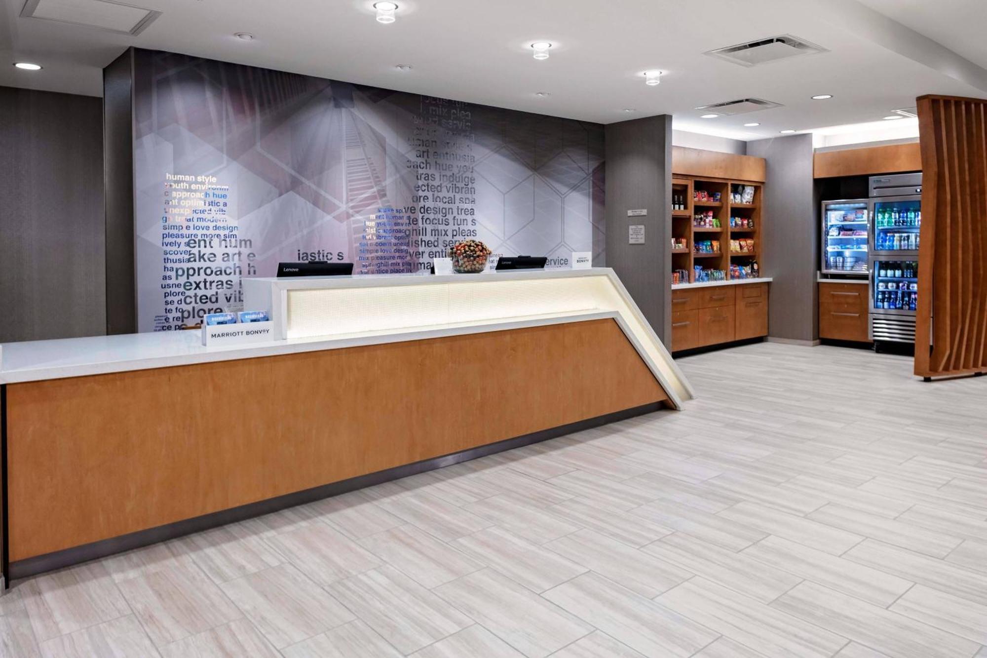 Springhill Suites By Marriott Kansas City Plaza Екстериор снимка